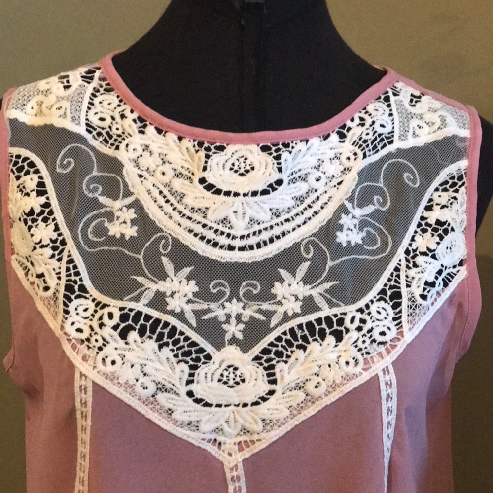 Light Tunic - Picture 2 of 3